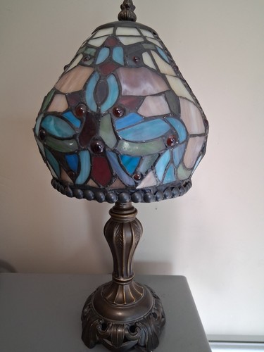 Dale tiffany style stained - style,